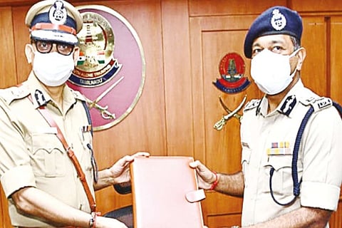 Shankar Jiwal, Additional Director General of Police, AR, takes charge from Mahesh Kumar Aggarwal