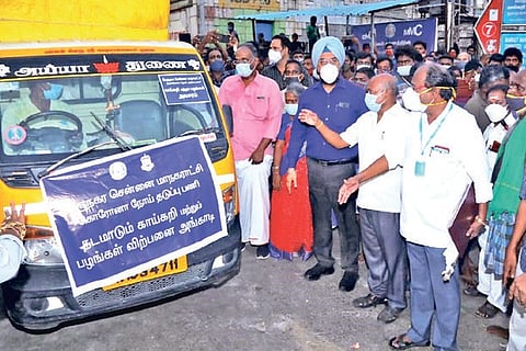 Corpn warns mobile shops against exorbitant rates