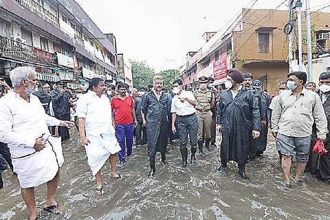 Stalin inspects rain-affected.areas in Chennai