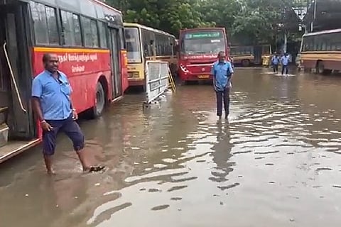 MTC bus services came to a standstill. photo: Manivasagan