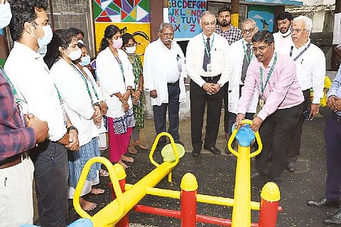 Dignitaries at the sensory garden inauguration in SRM Medical College Hospital and Research Centre