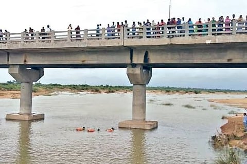 Palar bridge
