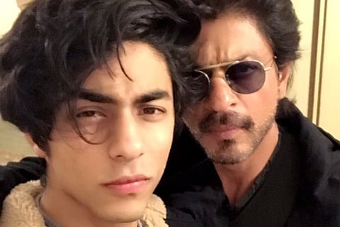 Shah Rukh Khan and Aryan Khan (Source: Twitter)
