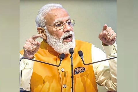 PM Modi addresses the review session of Mega Gatishakti plan