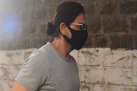 Shah Rukh Khan visits Aryan Khan at the Arthur Road jail in Mumbai