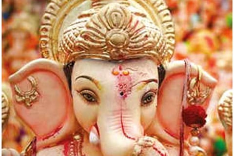 Fest passes off peacefully in western districts