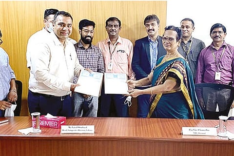 Dr Kanchana Bhaaskaran exchanging the MoU with SEDAXIS to establish a Centre of Excellence.