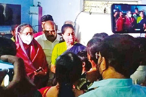 BJP?s fact-finding team with the girl?s parents