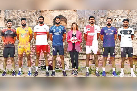 Captains of the seven teams with commentator and former Turkey women?s volleyball player Basak Koc (