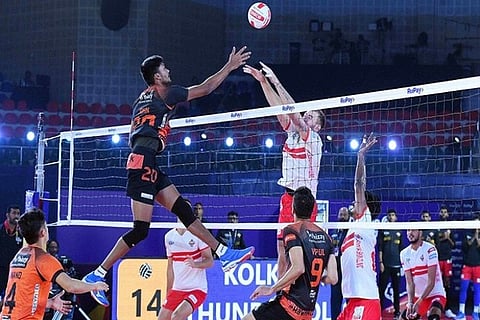 Hyderabad Black Hawks' John Joseph EJ in action (Image Courtesy: ANI)