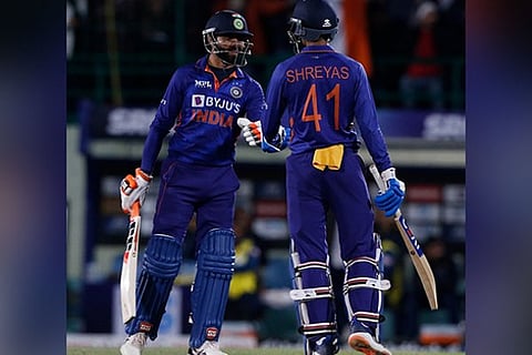 Cricketers Shreyas Iyer and Ravindra Jadeja (Image Credit:Twitter/@ICC)