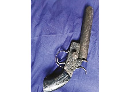 Guindy police arrest three youth for possessing countrymade pistol