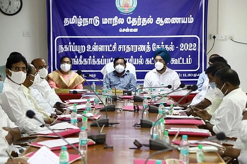 Palanikumar, Gagandeep Singh Bedi during a meeting on polls