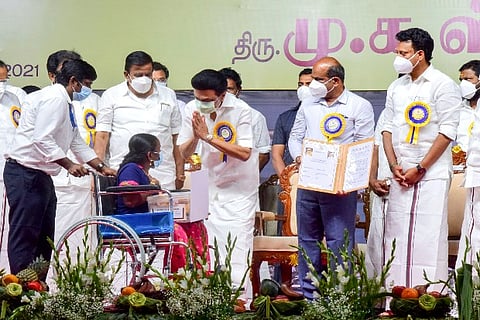 Stalin distributed the Pongal gifts