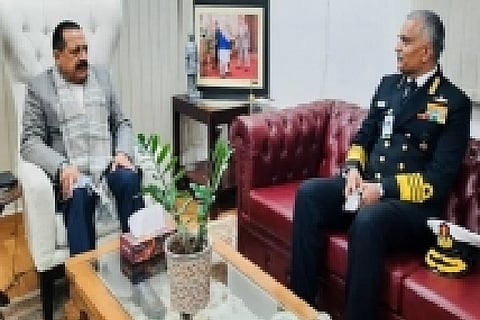 Navy chief meets S and T Minister to discuss Deep Ocean Mission