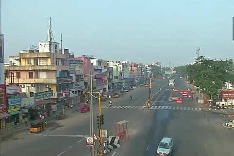 Police patrolling underway in Thiruvanathapuram in view of 'Sunday curfew' (Image Courtesy: ANI)