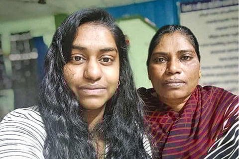 A selfie of the reunited mother and daughter