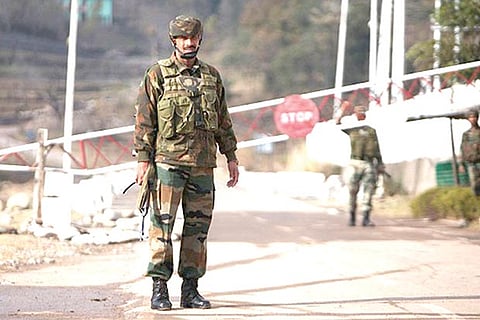 Pakistan violates ceasefire near Jammu &amp; Kashmir