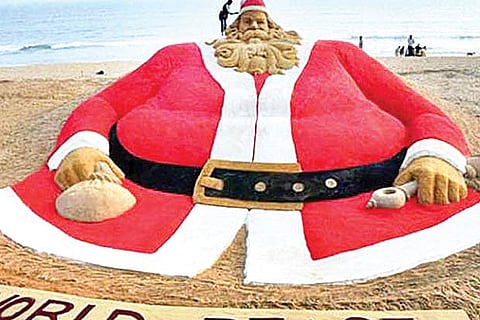 Sand sculpture Santa stuns viewers