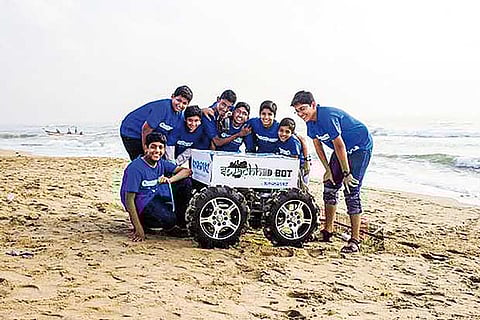 School students with Swachh Bot