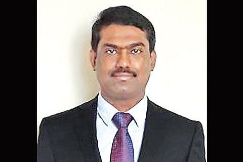 Dr Lakshminarayanan K