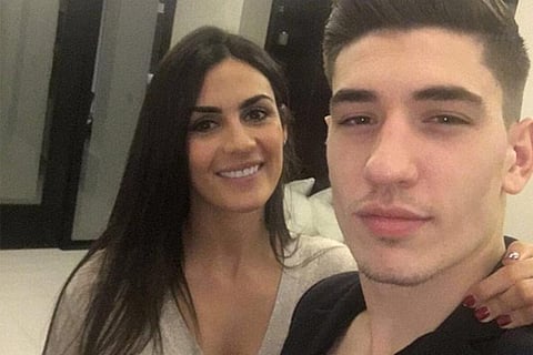 Berta wears Arsenal jersey to support Bellerin