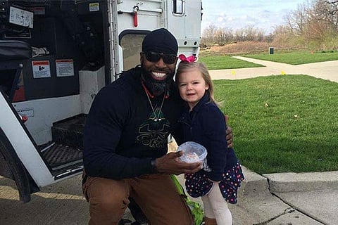 Going Viral: Three-year-old’s friendship with garbage man winning hearts