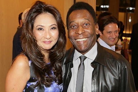 Pele with his girlfriend Marcia Cibele Aoki