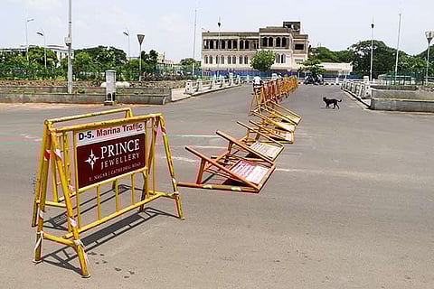 Barricades set up at the service lane near Marina Beach (Photo: Justin George)