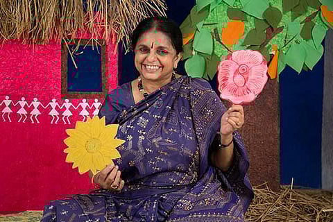 Geeta Ramanujam narrating a story at a recent workshop