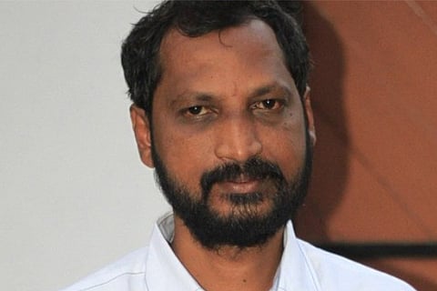 National Award winning lyricist Na Muthukumar (Image: paadalvarigal.com)