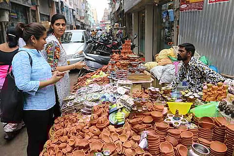 Customers flock the stores in Sowcarpet to prepare for Navarathri festival (Photos: Justin George)