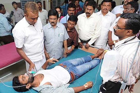 Minister SP Velumani visits the rescued students at the CMGH