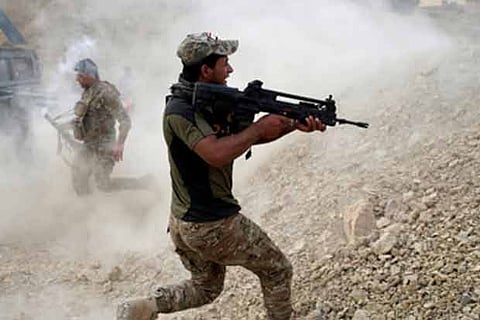 Elite Iraqi troops battle IS on Mosul streets