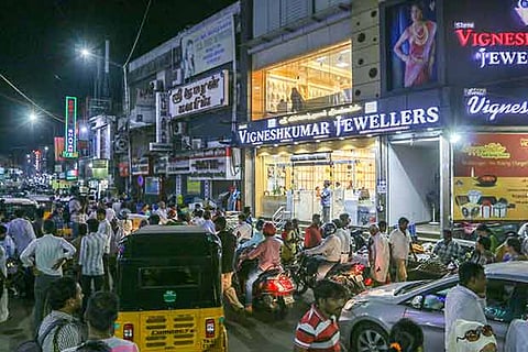 The Income Tax department conducted raids at jewellery stores on NSC Bose Road