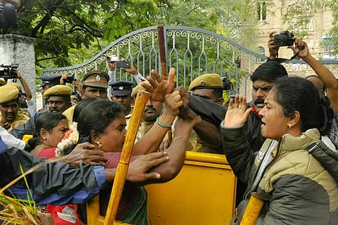 Police foil an attempt by farmers to forcibly enter the Madurai Collectorate