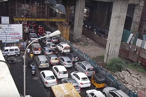 A view of congested traffic near Vadapalani junction