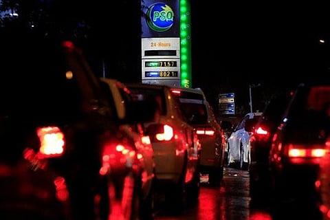 Strike by Pakistan fuel tankers enters third day; long queues at stations