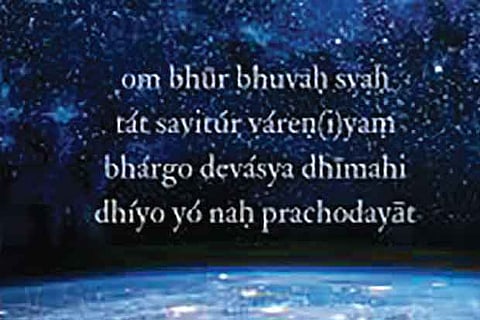 Women also can chant Gayatri mantra