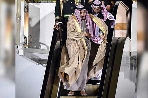 Saudi royal gets stuck in gold escalator; mocked on Twitter