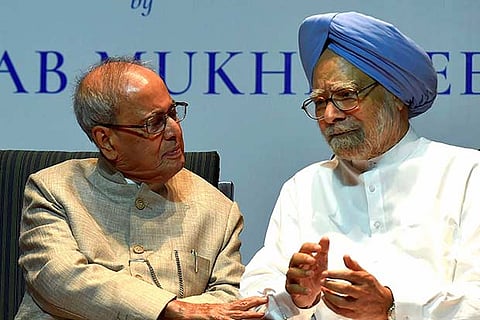 Former President Pranab Mukherjee with former prime minister Manmohan Singh