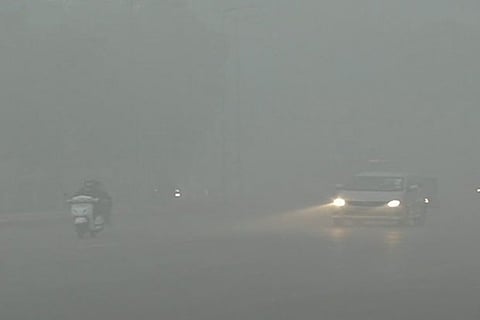 Smog seen in the national capital (ANI)