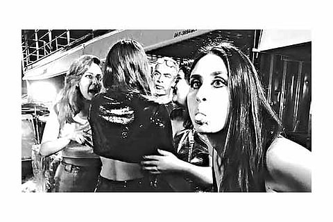 Kareena strikes a Taimur inspired goofy pose