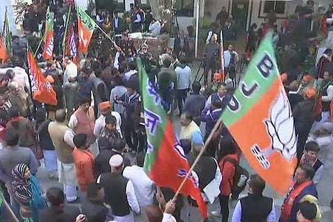 Scene at BJP Headquarter in #Delhi as trends indicate party's victory