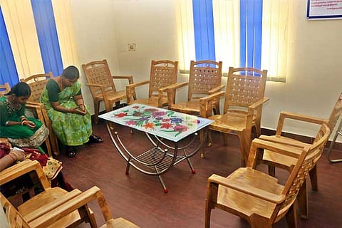 The spacious waiting room at RS Puram police station
