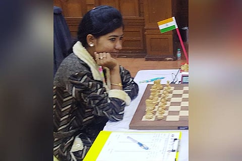 Saranya of Tamil Nadu playing against Yuri Solodovnichenko