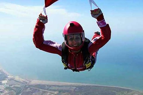 Bahareh Sassani shows one of her skydiving skill
