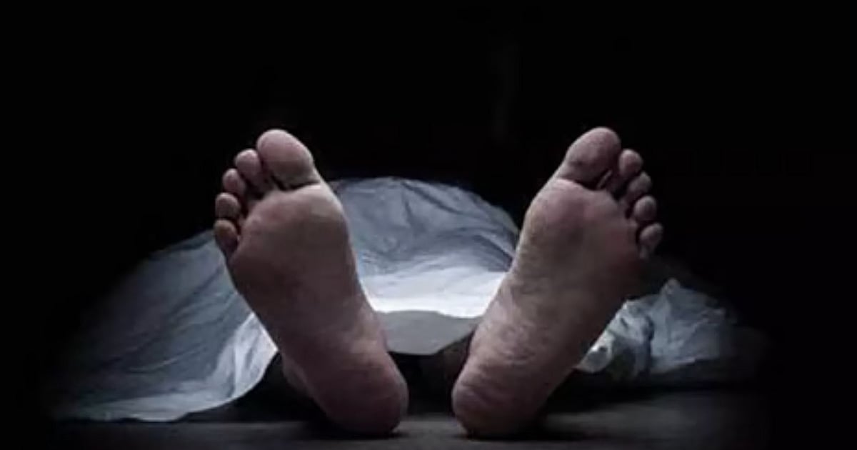 Death As Image Government driver leaps to death from 3rd floor trying to evade police ...