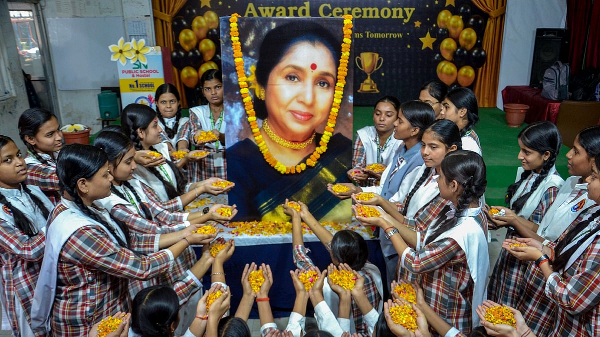 She is gone, the music lives on: Sorrow and song as Asha Bhosle cremated with state honours