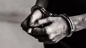 9 Indian fishermen arrested by Sri Lankan Navy for illegal fishing